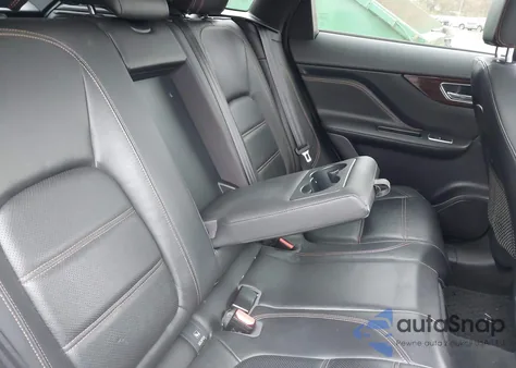 2019 Jaguar F-Pace 25T Prestige z USA, uszkodzony, nr VIN SADCK2FX6KA393687